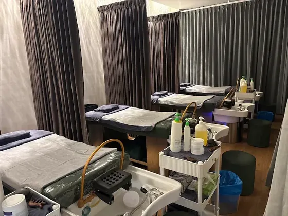 JY Head Care treatment setup